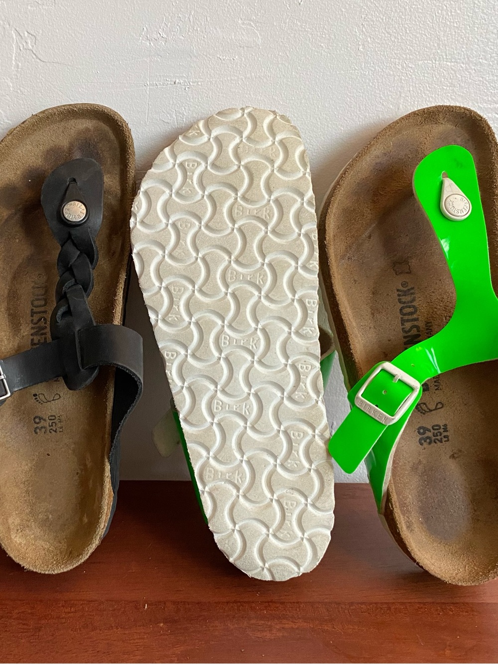 LOT 2 Birkenstock Gizeh Sandals in Black Braided & Green Sz 39/8 Women’s